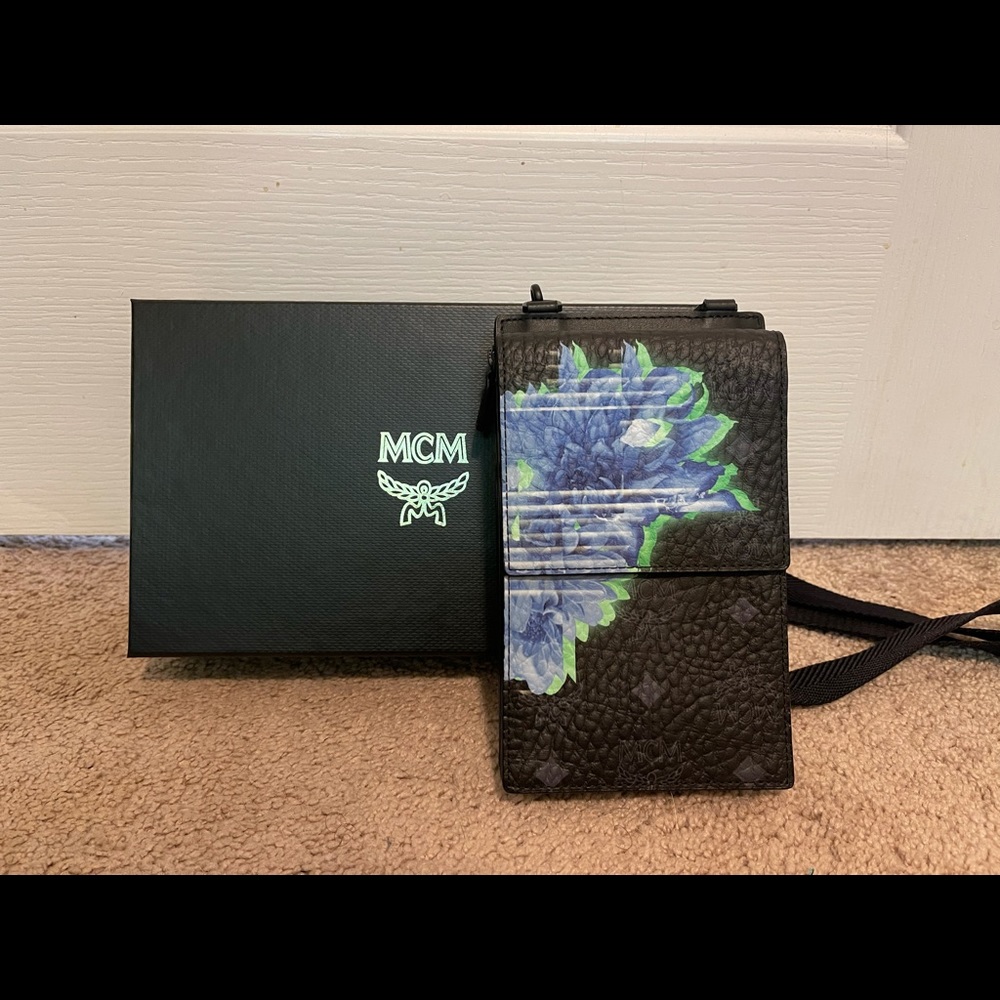 MCM Tech Bag
